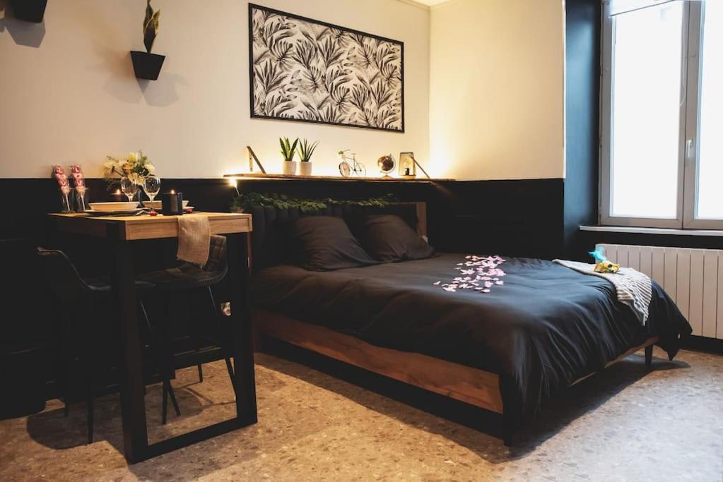 Love Room, La Douce Angevine Angers Exterior foto